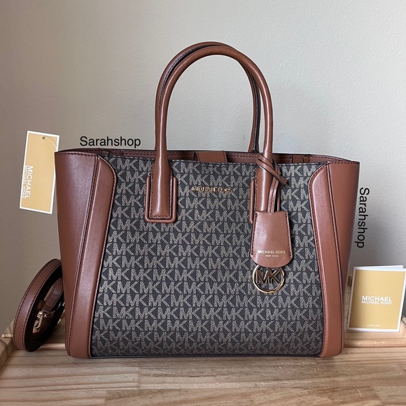 🌼Michael Kors Purse with iPad case - Picture 1 of 13